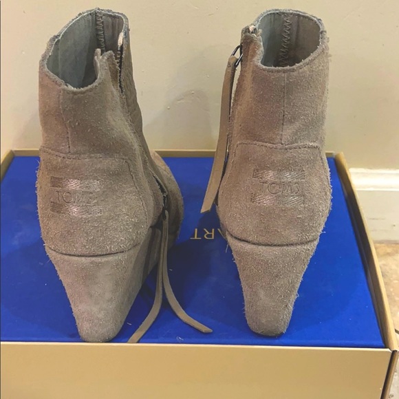 Toms grey suede boots - Picture 2 of 3